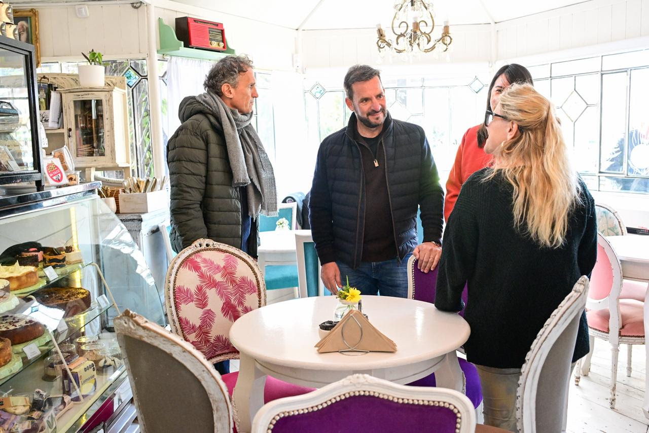 NOTICIAS ESCOBAR:Ariel Sujarchuk y Gabriel Katopodis recorrieron el nuevo Centro de Monitoreo y la remodelación del Polo de Educación Superior